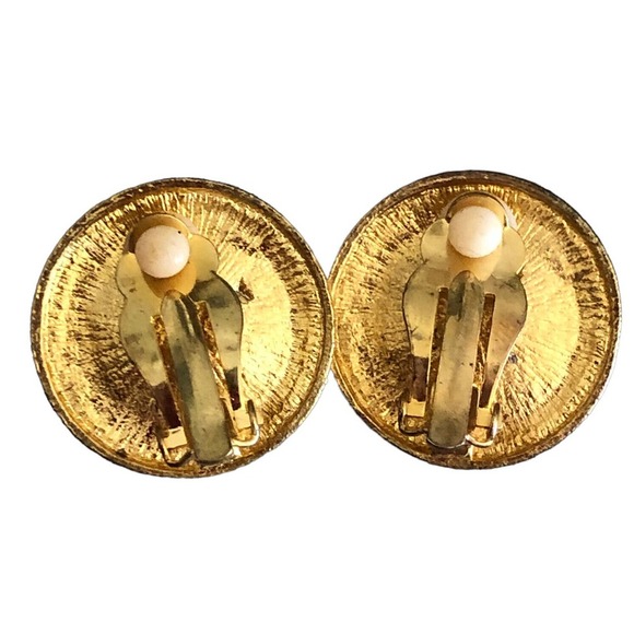 Final Touch Gold Tone Resin Red Flower Clip On Vintage Designer Earrings - Picture 3 of 5